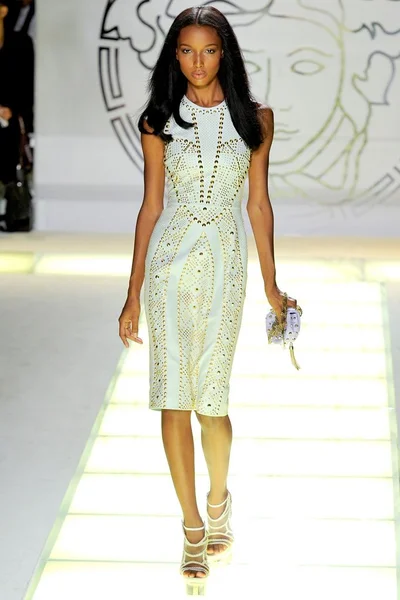 Look 29